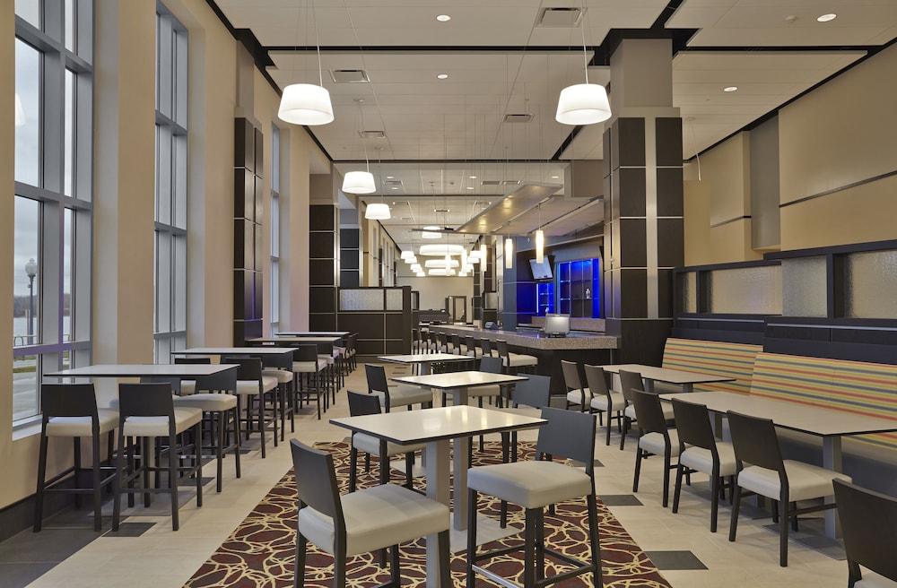 Hotel Doubletree By Hilton Lawrenceburg Exteriér fotografie